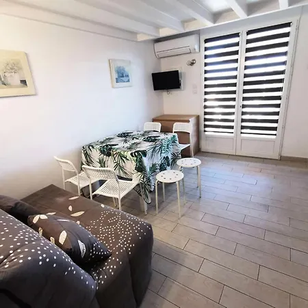 Grande Bleue - T1 Cab Mezz 6 Couchages Port Mae-5274 *