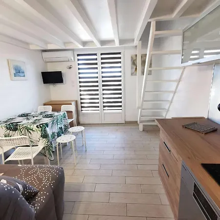 Villa Résidence Grande Bleue - T1 Cab Mezz 6 Couchages Port Mae-5274